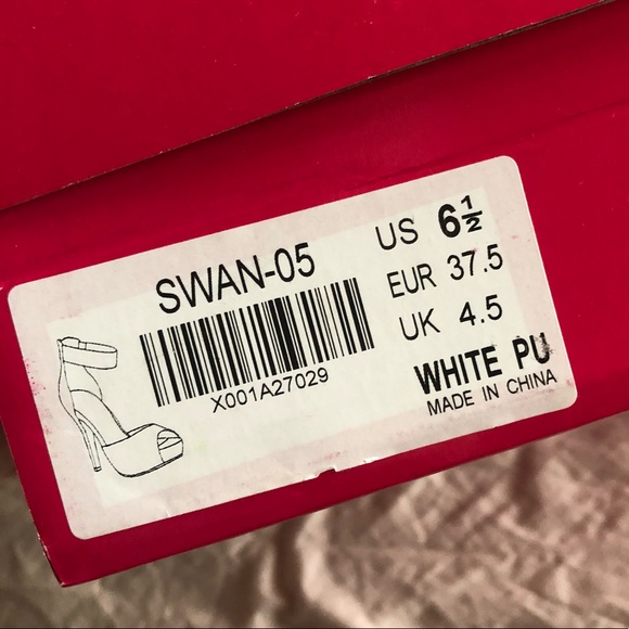 NWT Dream Paris White Classy Heels - Picture 9 of 11